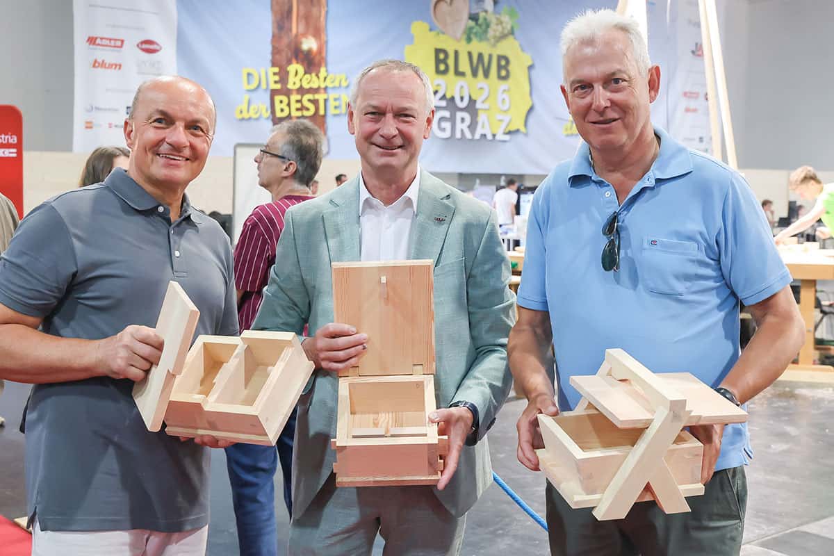 Tischler-Nachwuchs beim Bundeslehrlingswettbewerb Junge Tischler präsentieren handgefertigte Holzarbeiten beim Wettbewerb in Graz.